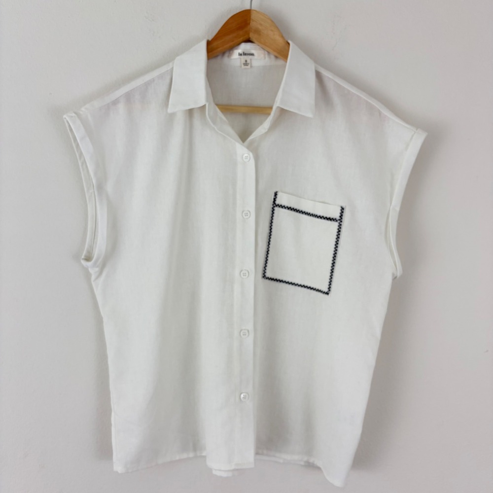 La Lavon Womens Size S White Linen Blend Cap Sleeve Button Down Shirt‎